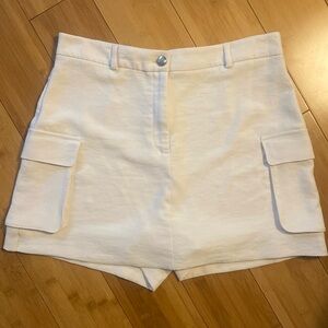 Like new ZARA chic elevated cream utility skort skirt & shorts with pockets